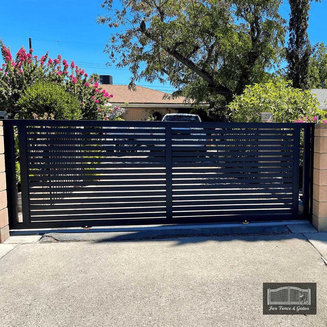 Custom Metal Gate black
