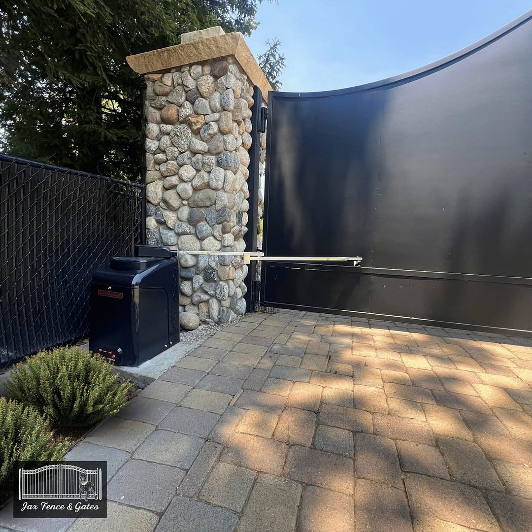 LiftMaster Swing Operator Gate